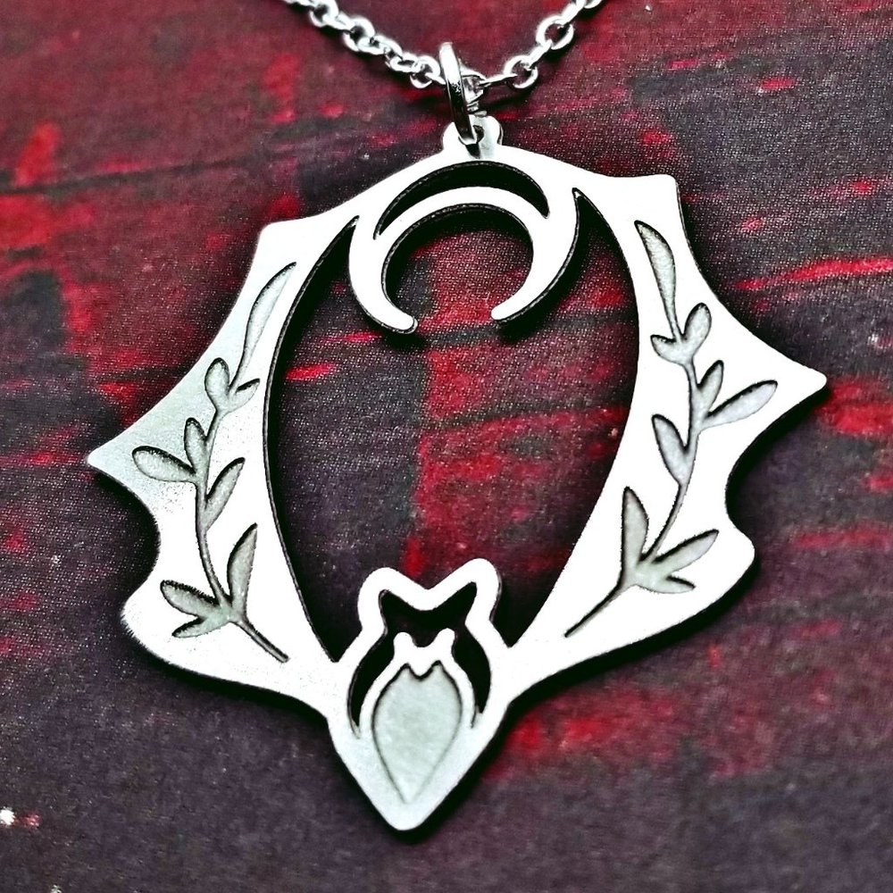 Art Nouveau Lunar Bat Silver Necklace - Picture 2 of 3